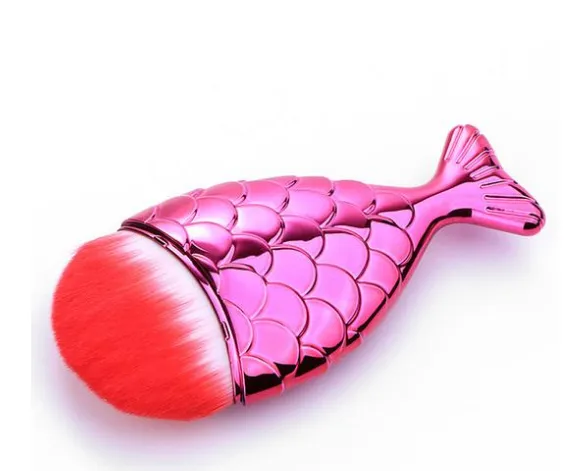 2018 Hot Fish Makeup Brushes