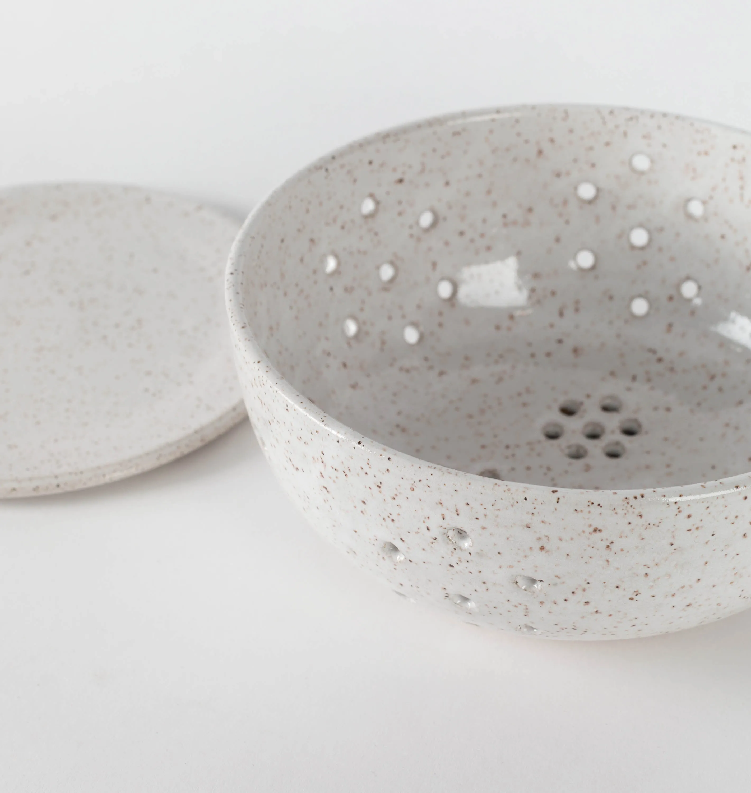 Berry Bowl w/ Saucer