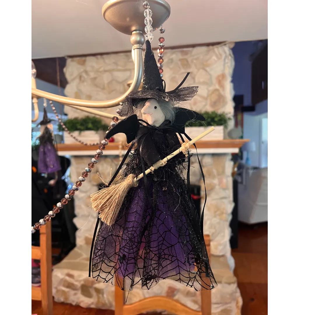 BLACK   PURPLE WITCH (Set/1) OR (Set/3) MAGNETIC HALLOWEEN CHANDELIER ORNAMENT
