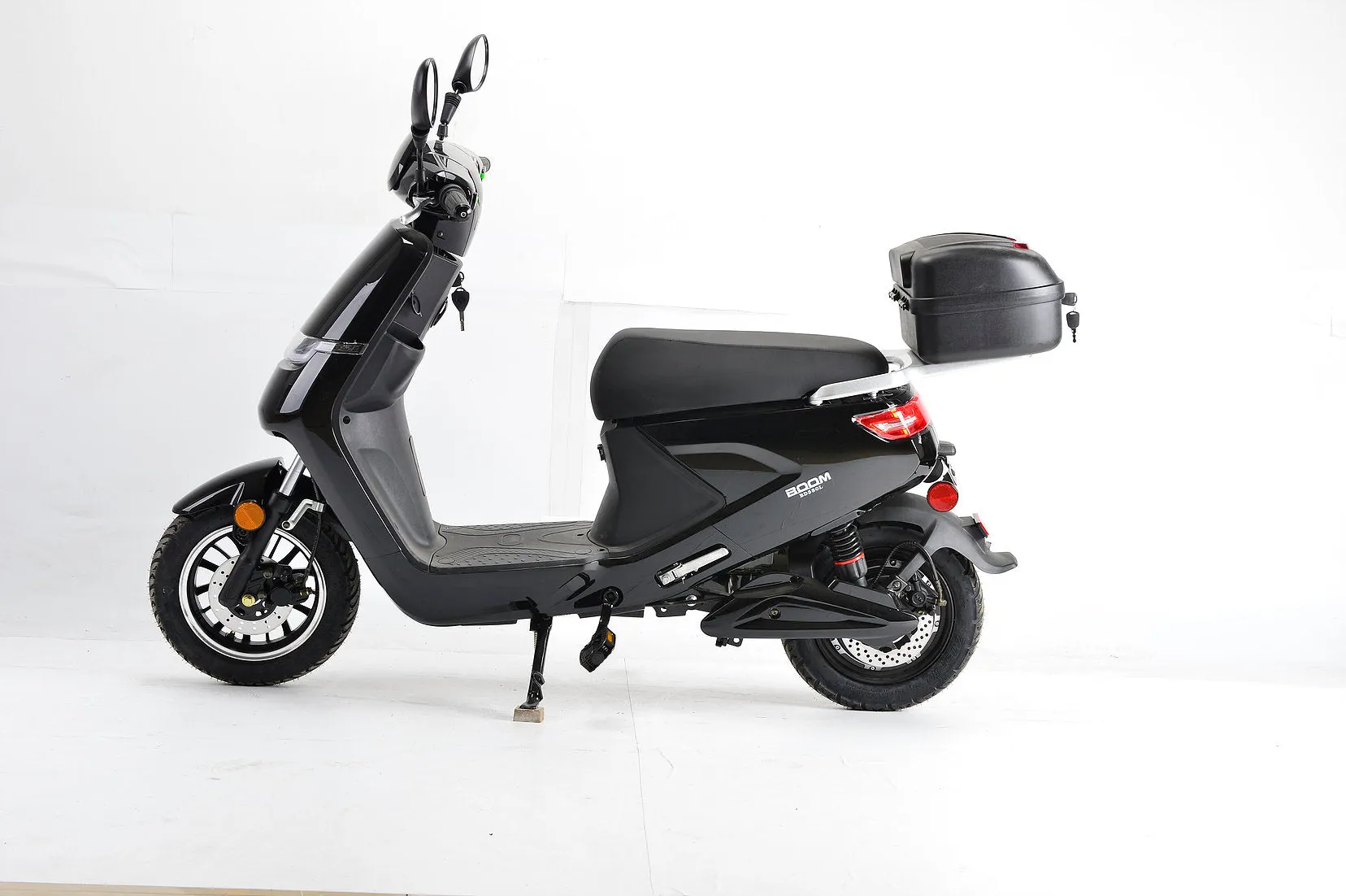 Boom Cirkit LED Electric Moped Scooter 500W 48V