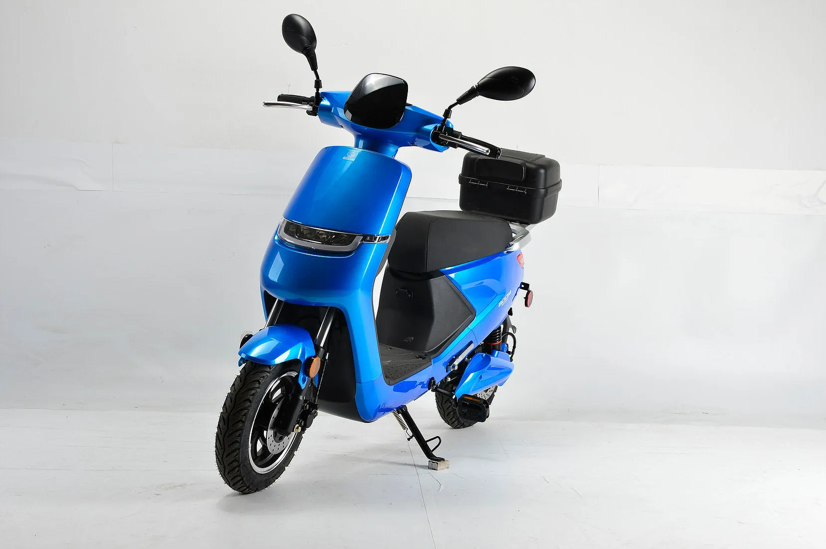 Boom Cirkit LED Electric Moped Scooter 500W 48V