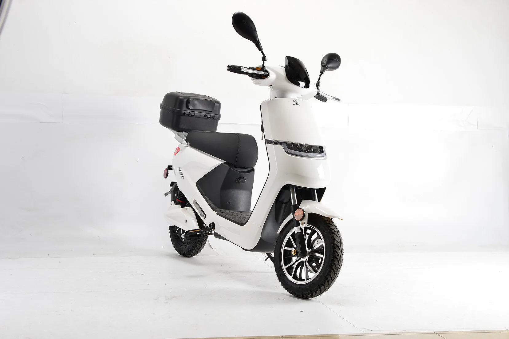 Boom Cirkit LED Electric Moped Scooter 500W 48V
