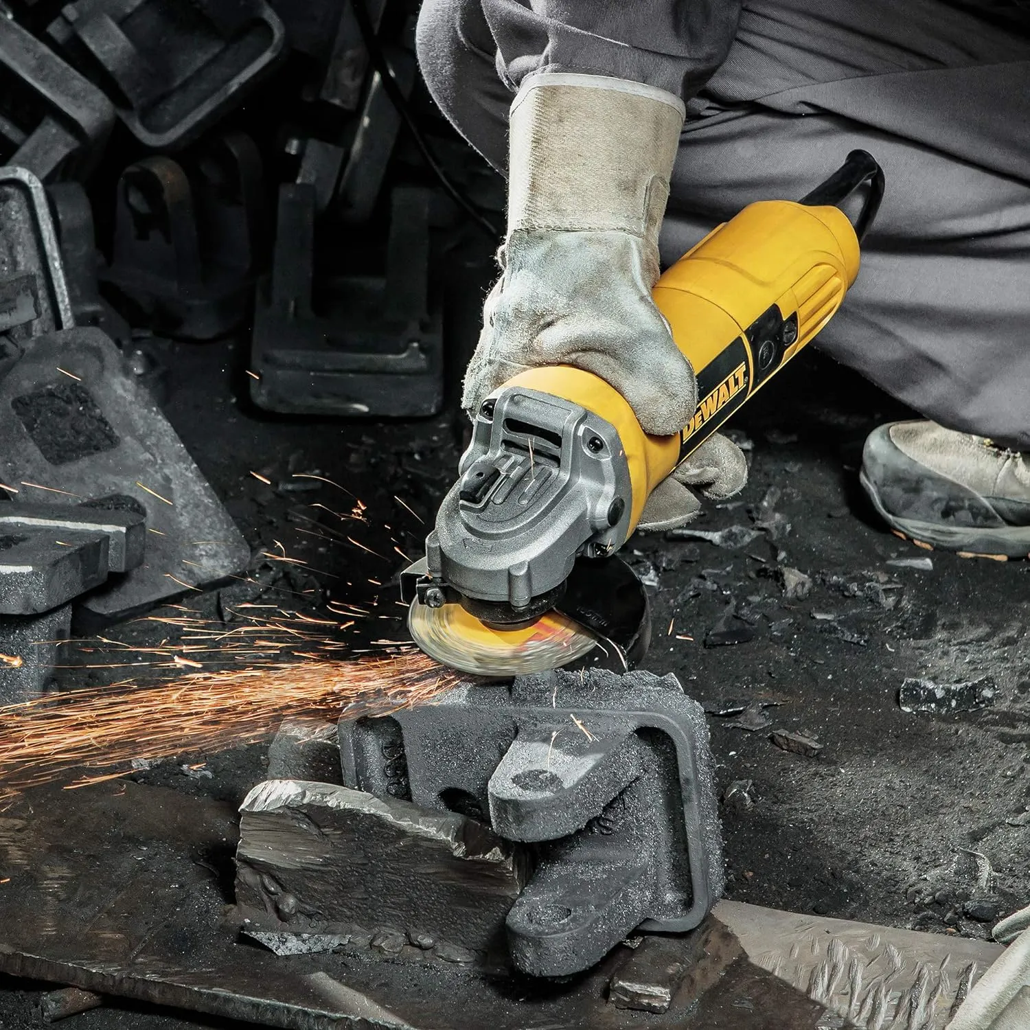 Dewalt Dw810 4 Inch Heavy Duty Angle Grinder