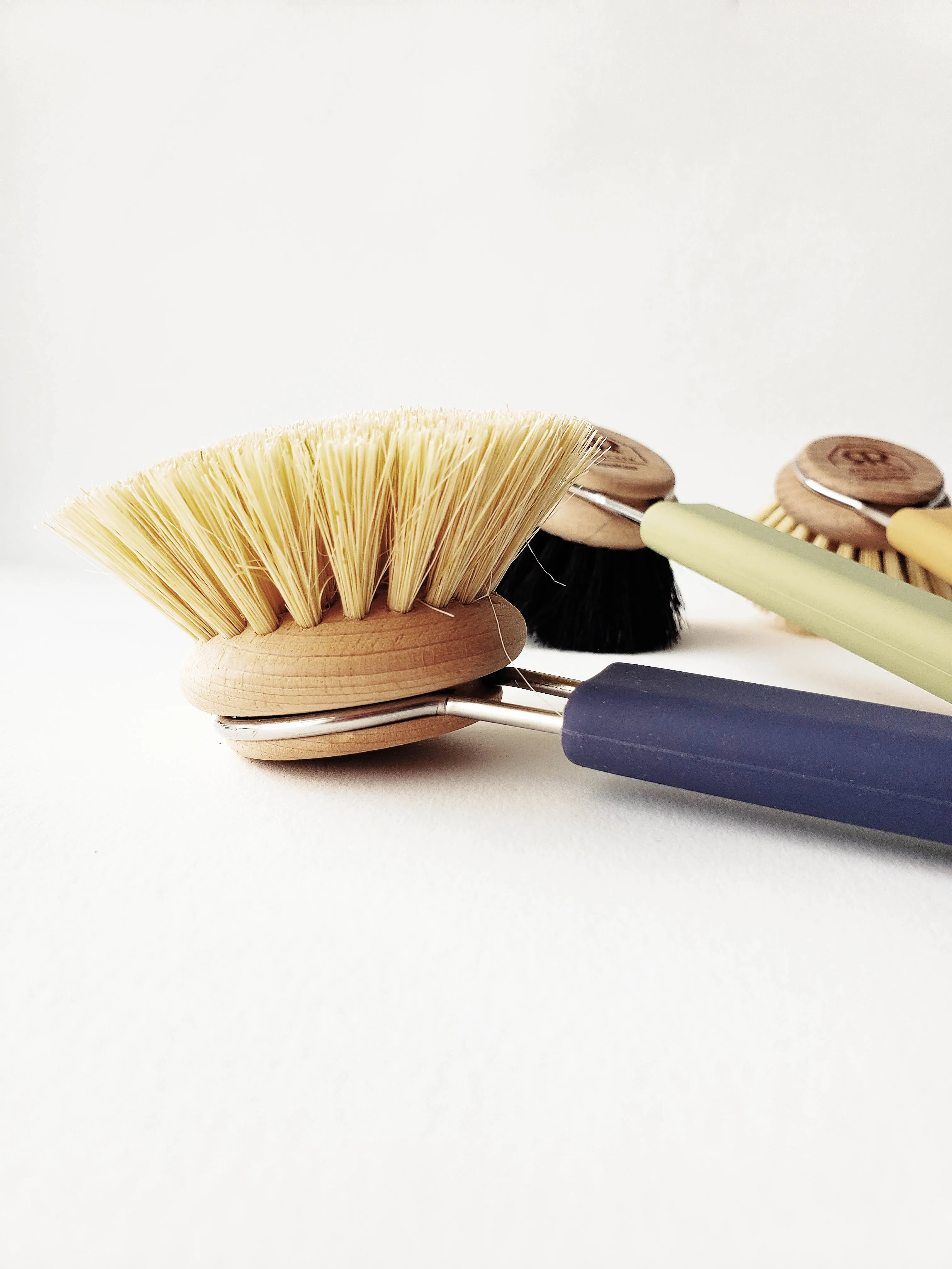 Dish Brush — Silicone   Natural Bristle Head