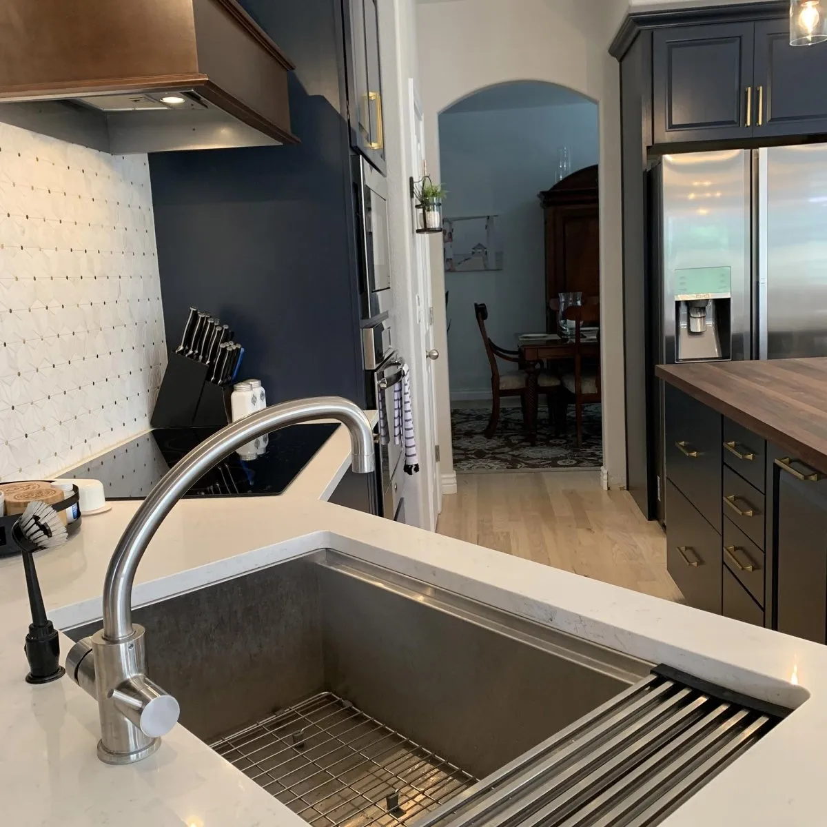 Dishmaster M70BNLA Sapphire Low Arc, Brushed Nickel