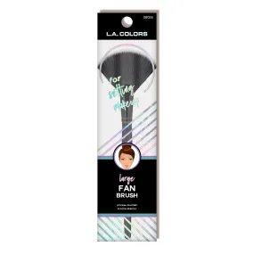 Essential Highlighting Fan Brush