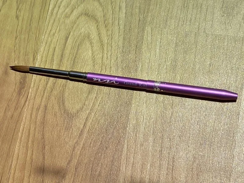 Grand Kolinsky Acrylic Brush #8 Metal Handle   Cap