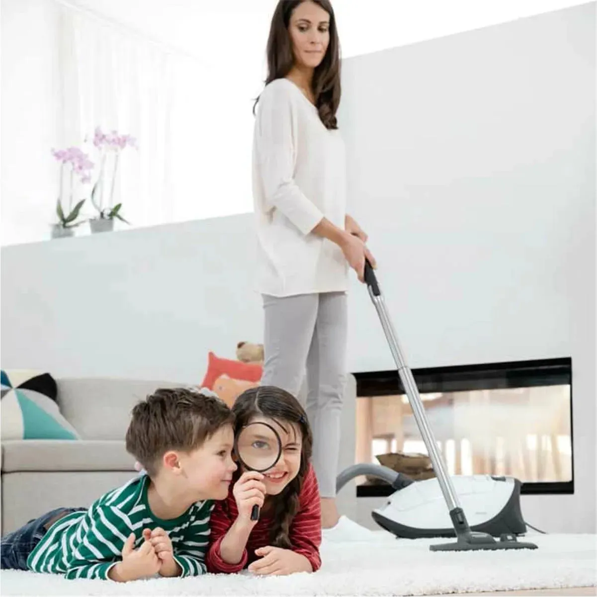 Miele Complete C3 Excellence Canister Vacuum Cleaner 41GDE039CDN (Lotus White)