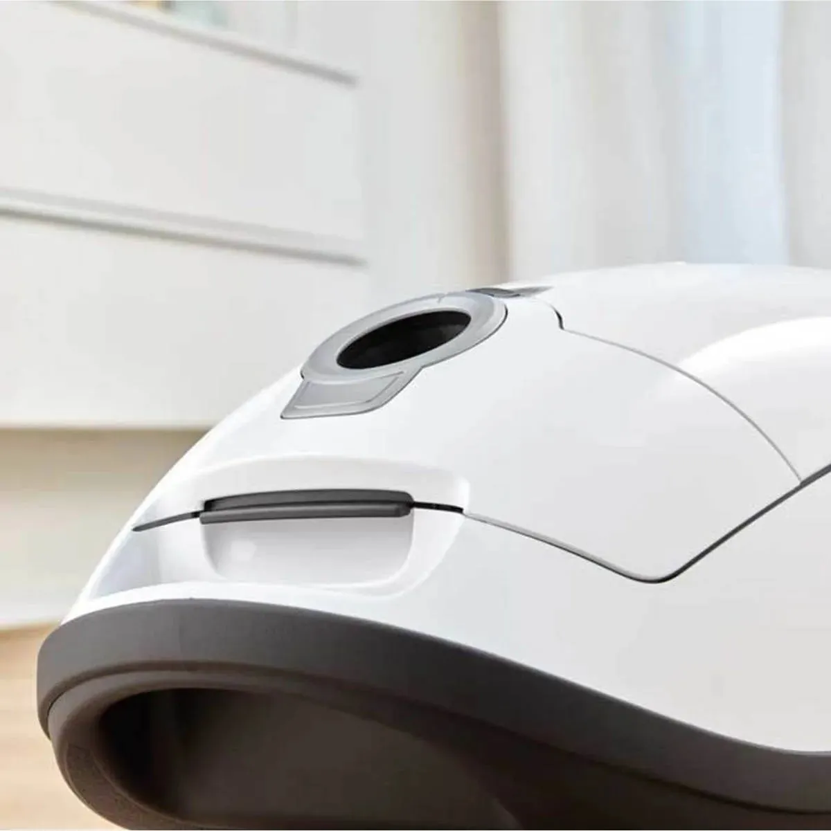 Miele Complete C3 Excellence Canister Vacuum Cleaner 41GDE039CDN (Lotus White)