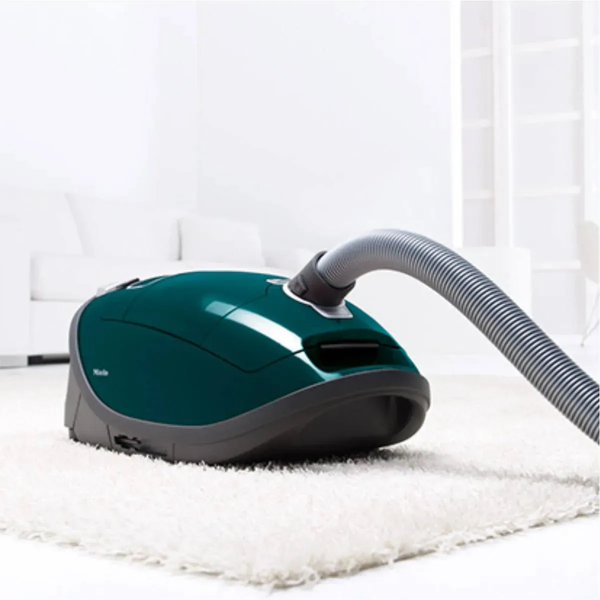 Miele Complete C3 PowerPlus Canister Vacuum Cleaner 41GNE031CDN (Racing Green)